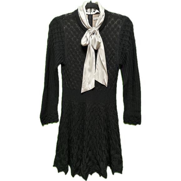 ALICE + OLIVIA Gin Pointelle Lace Wool Blend Mini Black Dress Size medium - Picture 3 of 16